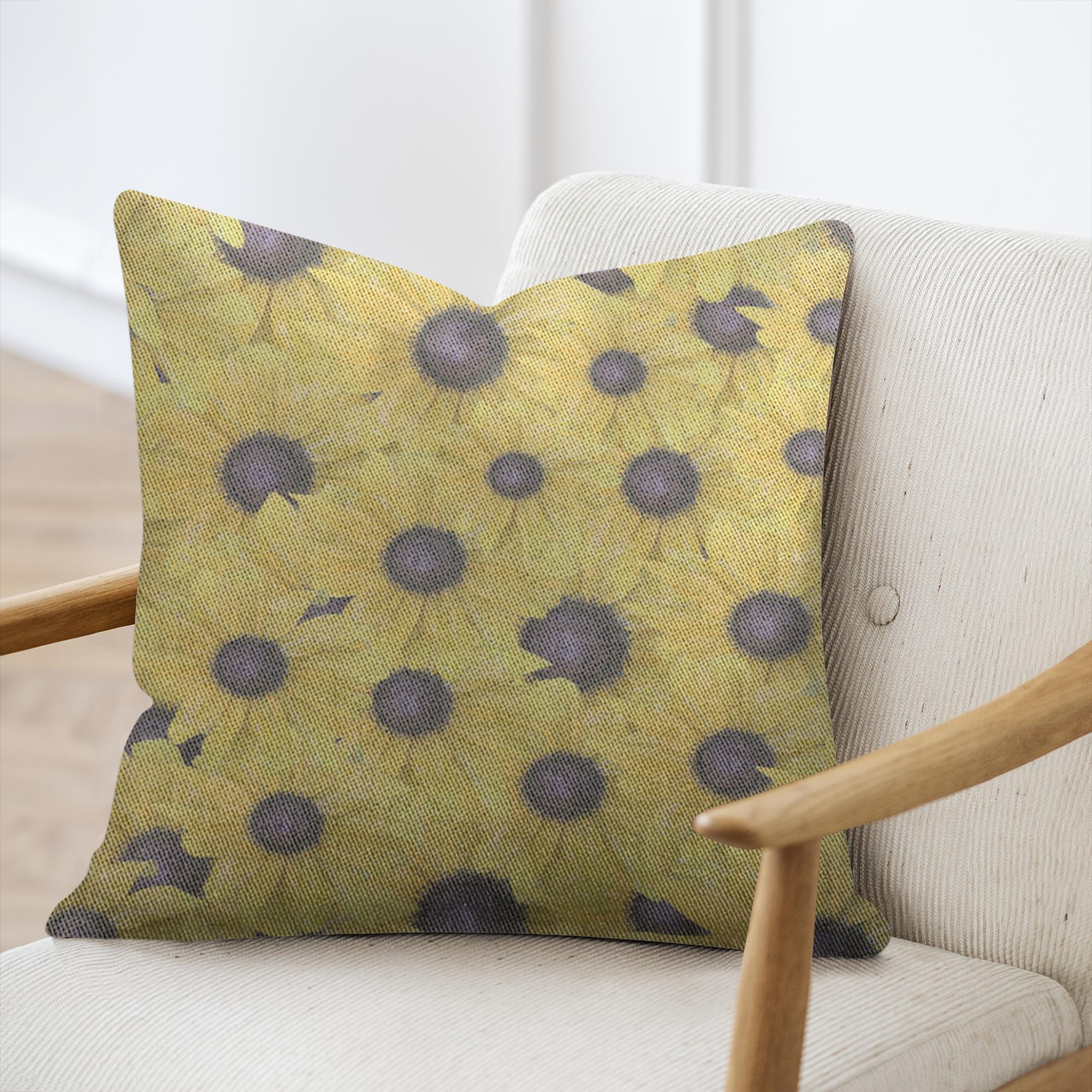 Cotton/poly blend woven pillow rudbeckia floral pattern